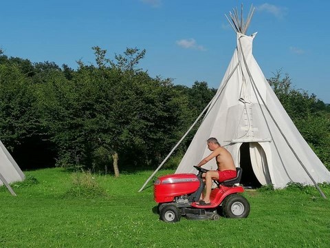 Chez grand ours chaman cluny