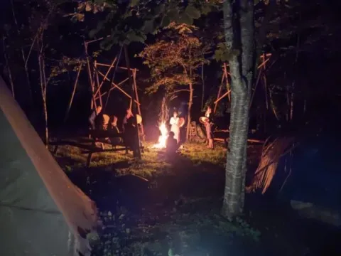 activité chamanique avec grand ours chaman