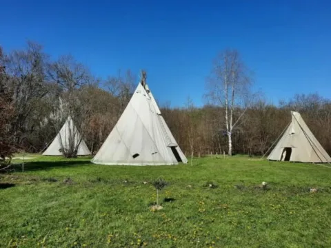 Des Tipis à St Martin la Patrouille 71